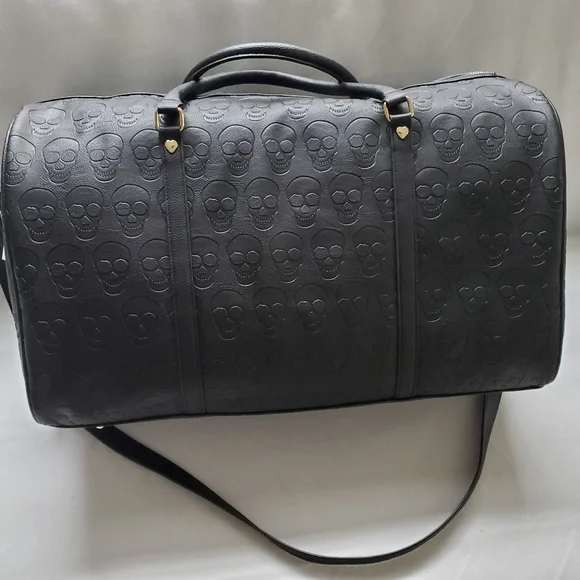 Betsey Johnson embossed Skull Embossed Weekender Duffle Bag - Picture 2 of 6